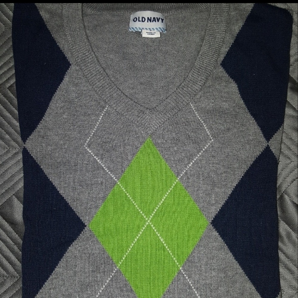 Men's Argyle V-Neck Sweater
